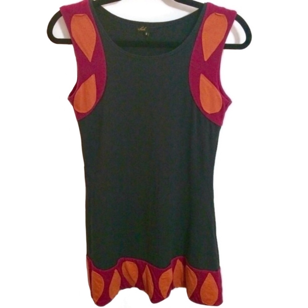 V Fish Colorblock Applique Sleeveless Black Shift Dress Size Small